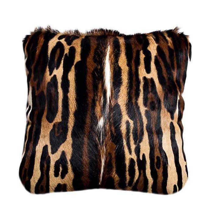 Подушка меховая Ocelot Коричневый Подушка меховая Ocelot Коричневый во Владивостоке | Loft Concept