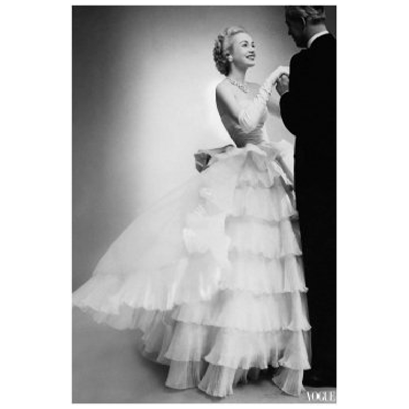 Постер Belle of the ball in Balenciaga Vogue 1951 Постер Belle of the ball in Balenciaga Vogue 1951 во Владивостоке | Loft Concept