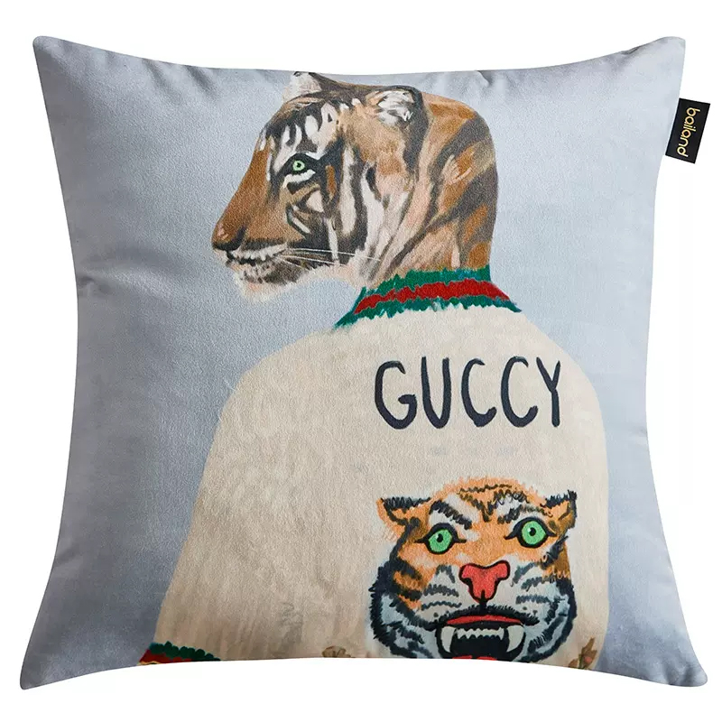 Декоративная подушка Стиль Gucci Tiger Cushion Grey Серый Мульти Декоративная подушка Стиль Gucci Tiger Cushion Grey Серый Мульти во Владивостоке | Loft Concept