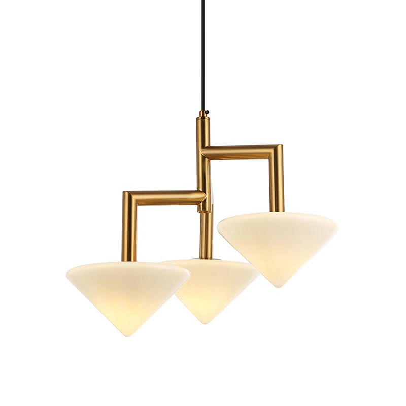 Люстра Acantha Gold Lamp Золотой Белый Люстра Acantha Gold Lamp Золотой Белый во Владивостоке | Loft Concept