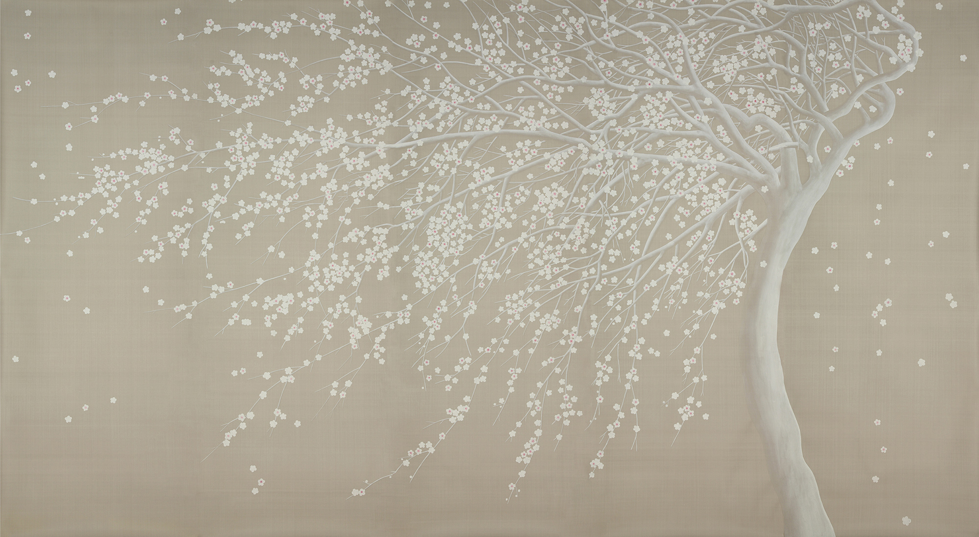 Обои ручная роспись Windswept Blossom Blossom on Lead Grey dyed silk Обои ручная роспись Windswept Blossom Blossom on Lead Grey dyed silk - постер Loft-Concept во Владивостоке