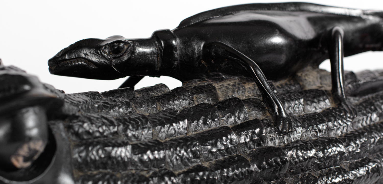 Крокодил Эбеновое дерево Танзания - фото №1