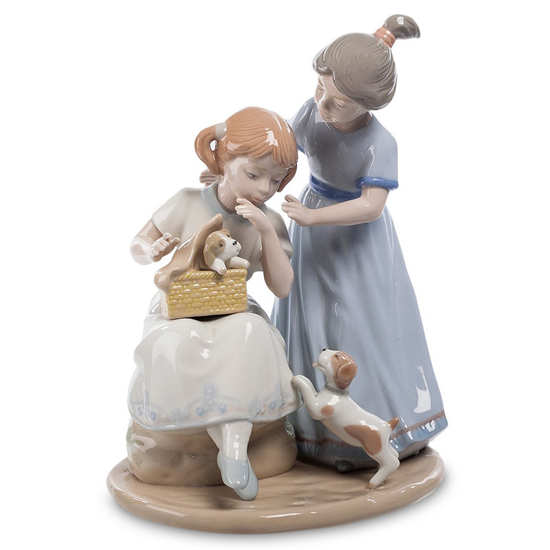 Статуэтка фарфоровая Девочки с собачками Charming Statuette Белый Бежевый Серо-голубой Серый Статуэтка фарфоровая Девочки с собачками Charming Statuette Белый Бежевый Серо-голубой Серый во Владивостоке | Loft Concept