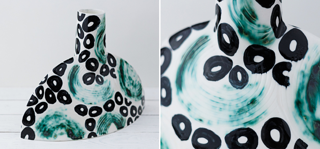 Ваза Геликония - фото