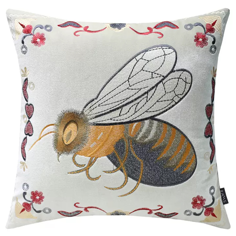 Декоративная подушка с вышивкой Пчела Стиль Gucci Bee Pillow Бежевый Мульти Декоративная подушка с вышивкой Пчела Стиль Gucci Bee Pillow Бежевый Мульти во Владивостоке | Loft Concept