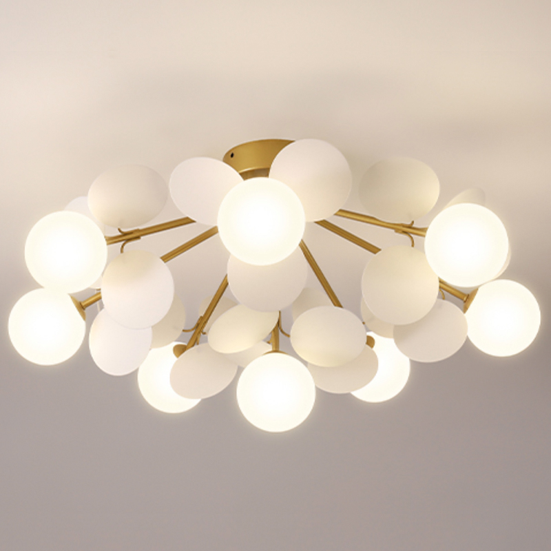Люстра MATISSE Chandelier Aster Золотой Белый Светло-серый Люстра MATISSE Chandelier Aster Золотой Белый Светло-серый во Владивостоке | Loft Concept