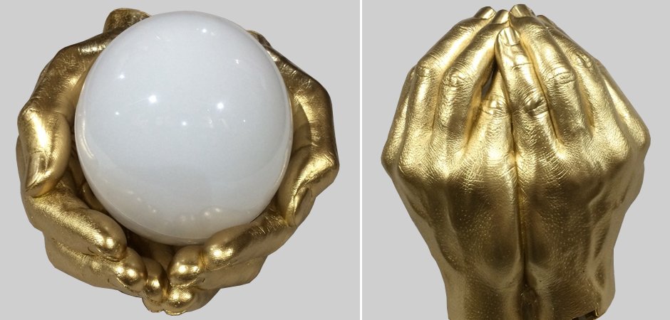 Бра Glowing Ball In The Gold Hands Бра Glowing Ball In The Gold Hands - Loft-Concept во Владивостоке