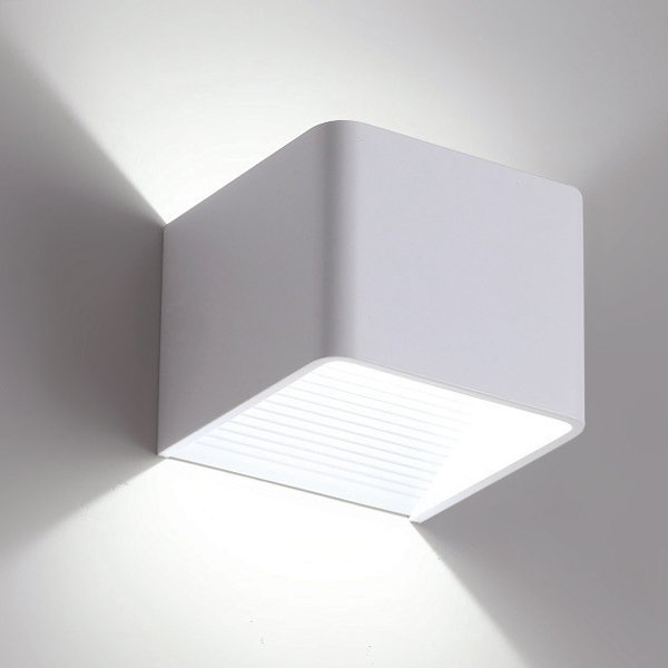 Спот White Cube Spot Short Серебряный Спот White Cube Spot Short Серебряный во Владивостоке | Loft Concept