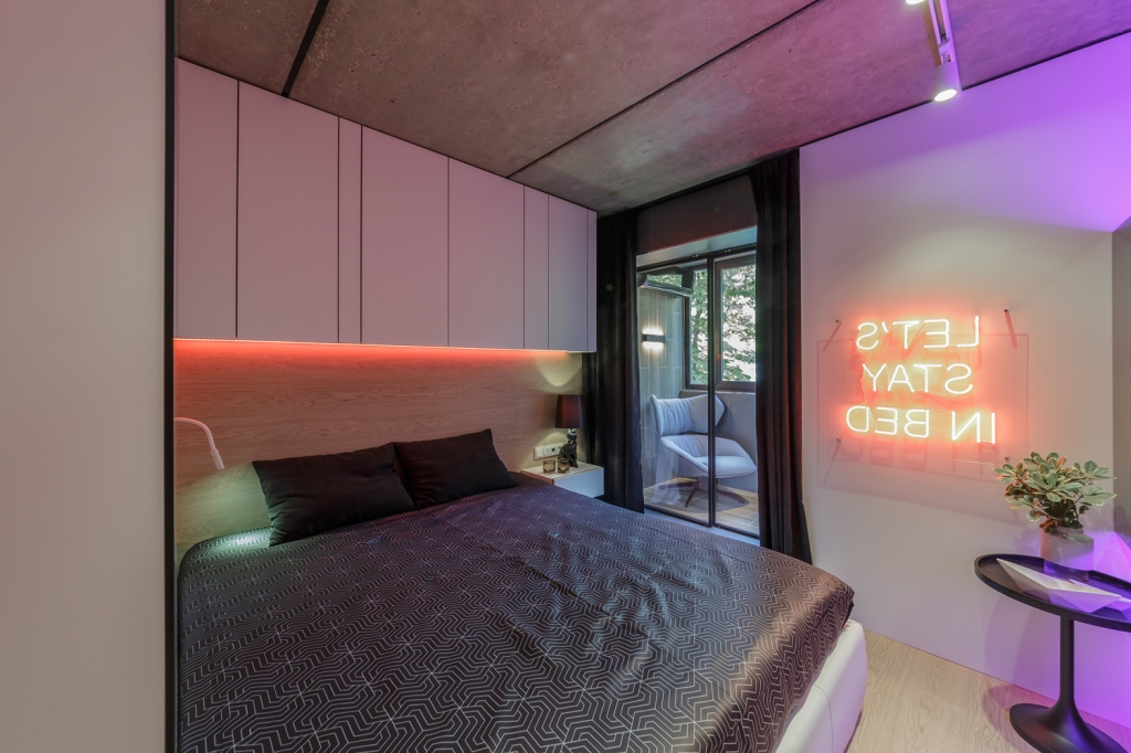 kvartirnyy-vopros-proekt-neon-i-beton-ot-dizaynerov-geometrix-design_13.jpg 13.jpg