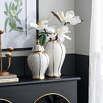 Ваза с золотыми полосами на белом фоне Chinoiserie Ceramics варинант исполнения - 1 | Loft Concept во Владивостоке