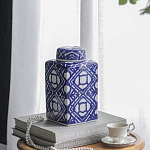 Ваза прямоугольной формы с крышкой и геометрическим узором в сине-белых цветах Blue & White Ornament  варинант исполнения - 6 | Loft Concept во Владивостоке