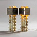 Настольная лампа с основанием из 24 выточенных сферических камней Through Stone варинант исполнения - 2 | Loft Concept во Владивостоке