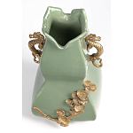 Ваза зеленого цвета из фарфора с бронзовыми ручками в виде драконов и рельефным цветочным декором Eden Garden porcelain and bronze варинант исполнения - 6 | Loft Concept во Владивостоке
