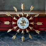 Часы настенные золотые из металла с декором в виде стрел Current Time варинант исполнения - 2 | Loft Concept во Владивостоке