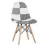 Пластиковый стул на ножках из массива бука Eames Черно-Белый Пэчворк варинант исполнения - 1 | Loft Concept во Владивостоке