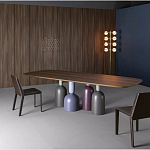 Обеденный стол деревянный с разноцветными фигурными ножками Cop варинант исполнения - 2 | Loft Concept во Владивостоке