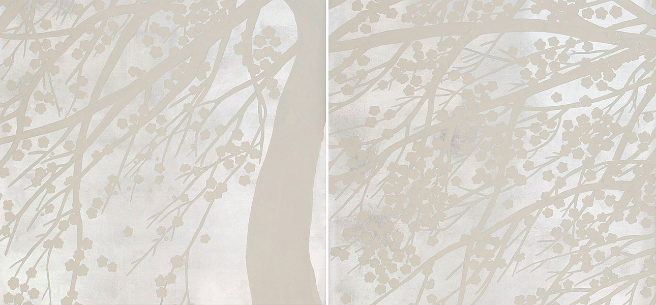 Обои ручная роспись Windswept Blossom Blossom on Sterling Silver gilded silk with pearlescent antiquing Обои ручная роспись Windswept Blossom Blossom on Sterling Silver gilded silk with pearlescent antiquing - Loft-Concept во Владивостоке