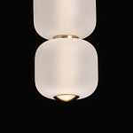 Подвесной светильник с 3-мя округлыми матовыми плафонами из белого стекла Golden Swirl варинант исполнения - 7 | Loft Concept во Владивостоке