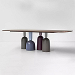 Обеденный стол деревянный с разноцветными фигурными ножками Cop варинант исполнения - 1 | Loft Concept во Владивостоке