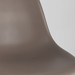 Пластиковый стул на ножках из массива бука Eames Cappuccino варинант исполнения - 8 | Loft Concept во Владивостоке