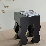 Дизайнерский журнальный стол чёрный с ножками волнистой формы Egopi варинант исполнения - 1 | Loft Concept во Владивостоке