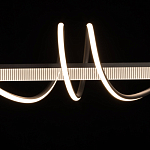 Люстра линейная черного цвета с волнообразным металлическим элементом Luke Lampco Tracer Lamp варинант исполнения - 4 | Loft Concept во Владивостоке