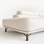 Диван угловой Saint-Trope на ножках с обивкой букле  варинант исполнения - 2 | Loft Concept во Владивостоке