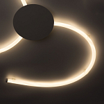 Люстра белого цвета с тремя изогнутыми светодиоидными плафонами Luke Lampco Tracer Lamp варинант исполнения - 5 | Loft Concept во Владивостоке