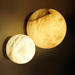 Настенно-потолочный светильник с плафоном в форме шара из алебастра Cryptocrystalline Stone варинант исполнения - 2 | Loft Concept во Владивостоке