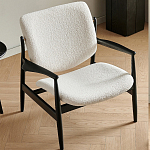 Кресло с каркасом и ножками из древесины и мягкими сиденьем и спинкой Venice варинант исполнения - 5 | Loft Concept во Владивостоке