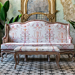 Трехместный диван из массива бука бежевый с растительным орнаментом Raffael Renaissance Beige Sofa варинант исполнения - 8 | Loft Concept во Владивостоке