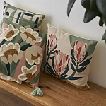 Подушка с цветочным принтом Blooming Elegance Lily варинант исполнения - 7 | Loft Concept во Владивостоке