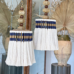 Подвесной светильник с подвесом из деревянных бусин и абажуром из кисточек Аmbiance варинант исполнения - 2 | Loft Concept во Владивостоке