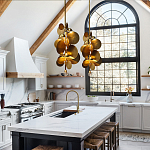 Люстра креативная из дисков цвета латунь Constellation Light and Style варинант исполнения - 4 | Loft Concept во Владивостоке