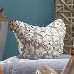 Статуэтка курица с резными белыми цветами на бежевой фактурной поверхности Rustic Chicken варинант исполнения - 3 | Loft Concept во Владивостоке