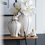 Ваза с золотыми полосами на белом фоне Chinoiserie Ceramics варинант исполнения - 2 | Loft Concept во Владивостоке