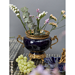 Ваза темно-синяя фарфоровая на бронзовой подставке с ажурным ободком и изогнутыми ручками Eden Garden варинант исполнения - 4 | Loft Concept во Владивостоке