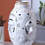Ваза с декоративными лицами и графическими элементами в виде сердец и символов Faces of Imagination варинант исполнения - 4 | Loft Concept во Владивостоке