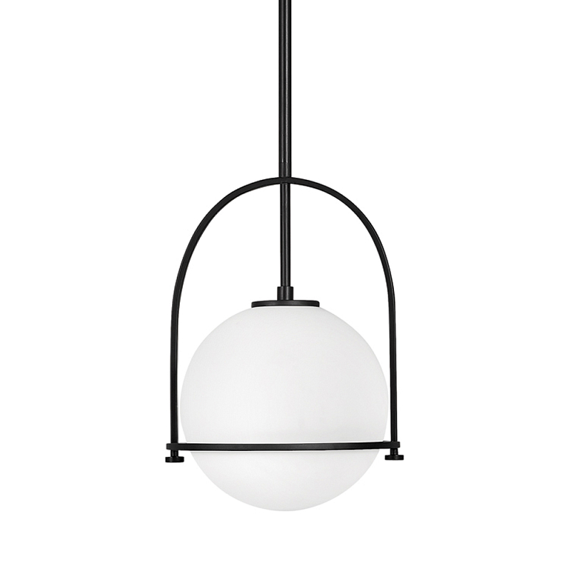 Подвесной светильник с белым плафоном в форме шара в арочной подвеске Hinkley Латунь Белый Черный Никель во Владивостоке | Loft Concept 