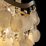 Люстра подвесная с белыми перламутровыми подвесками и изогнутыми золотистыми элементами Диаметр 50 см SHELL Chandelier варинант исполнения - 4 | Loft Concept во Владивостоке