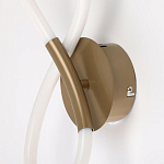 Бра с белым плафоном в форме восьмерки и круглым основанием Luke Lampco Tracer Lamp варинант исполнения - 4 | Loft Concept во Владивостоке