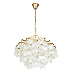Люстра подвесная с белыми перламутровыми подвесками и изогнутыми золотистыми элементами Диаметр 60 см SHELL Chandelier варинант исполнения - 1 | Loft Concept во Владивостоке