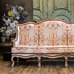 Трехместный диван из массива бука бежевый с растительным орнаментом Raffael Renaissance Beige Sofa варинант исполнения - 10 | Loft Concept во Владивостоке