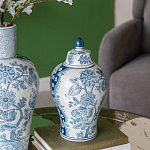 Ваза с крышкой и голубым цветочным рисунком на белом фоне Blue & White Ornament варинант исполнения - 4 | Loft Concept во Владивостоке