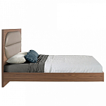 Кровать двуспальная с высоким изголовьем из дерева и подушек из экокожи Modern Look варинант исполнения - 2 | Loft Concept во Владивостоке