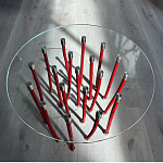 Дизайнерский журнальный стол с круглой прозрачной столешницей и основанием в виде красных металлических тросов Wires варинант исполнения - 1 | Loft Concept во Владивостоке