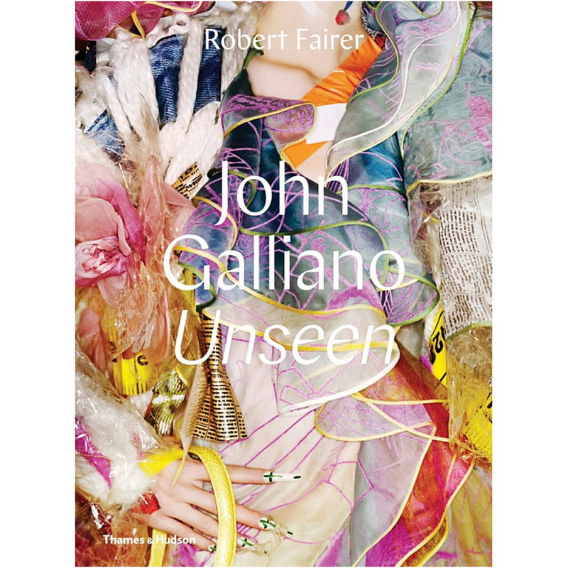 John Galliano: Unseen  во Владивостоке | Loft Concept 
