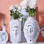 Ваза с декоративными лицами и графическими элементами в виде сердец и символов Faces of Imagination варинант исполнения - 2 | Loft Concept во Владивостоке