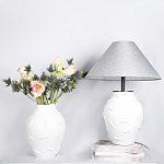 Декоративная ваза белая керамическая с абстрактным объемным декором Molecule Collection варинант исполнения - 4 | Loft Concept во Владивостоке