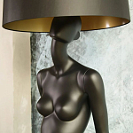 Лампа MANNEQUIN LAMP с абажуром модельный позинг варинант исполнения - 4 | Loft Concept во Владивостоке